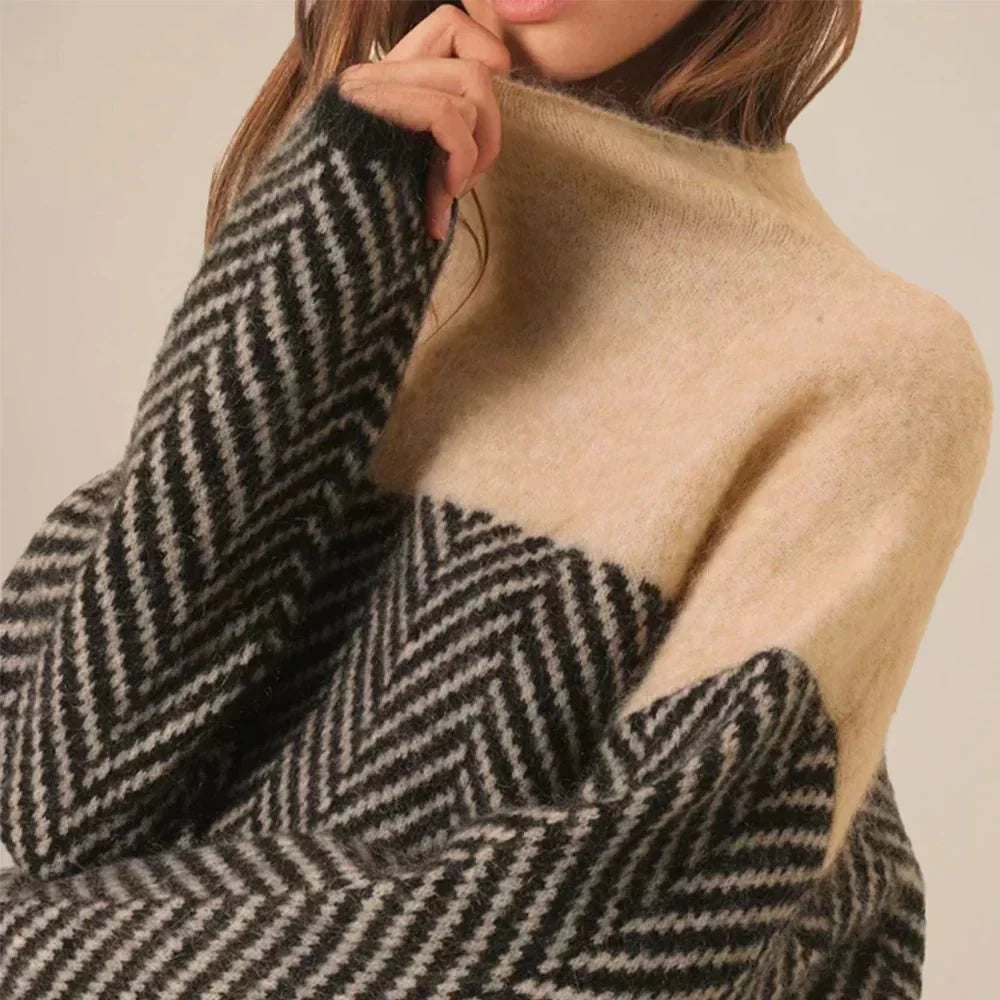 Hanna - Knitted Jumper with Pattern and High Collar