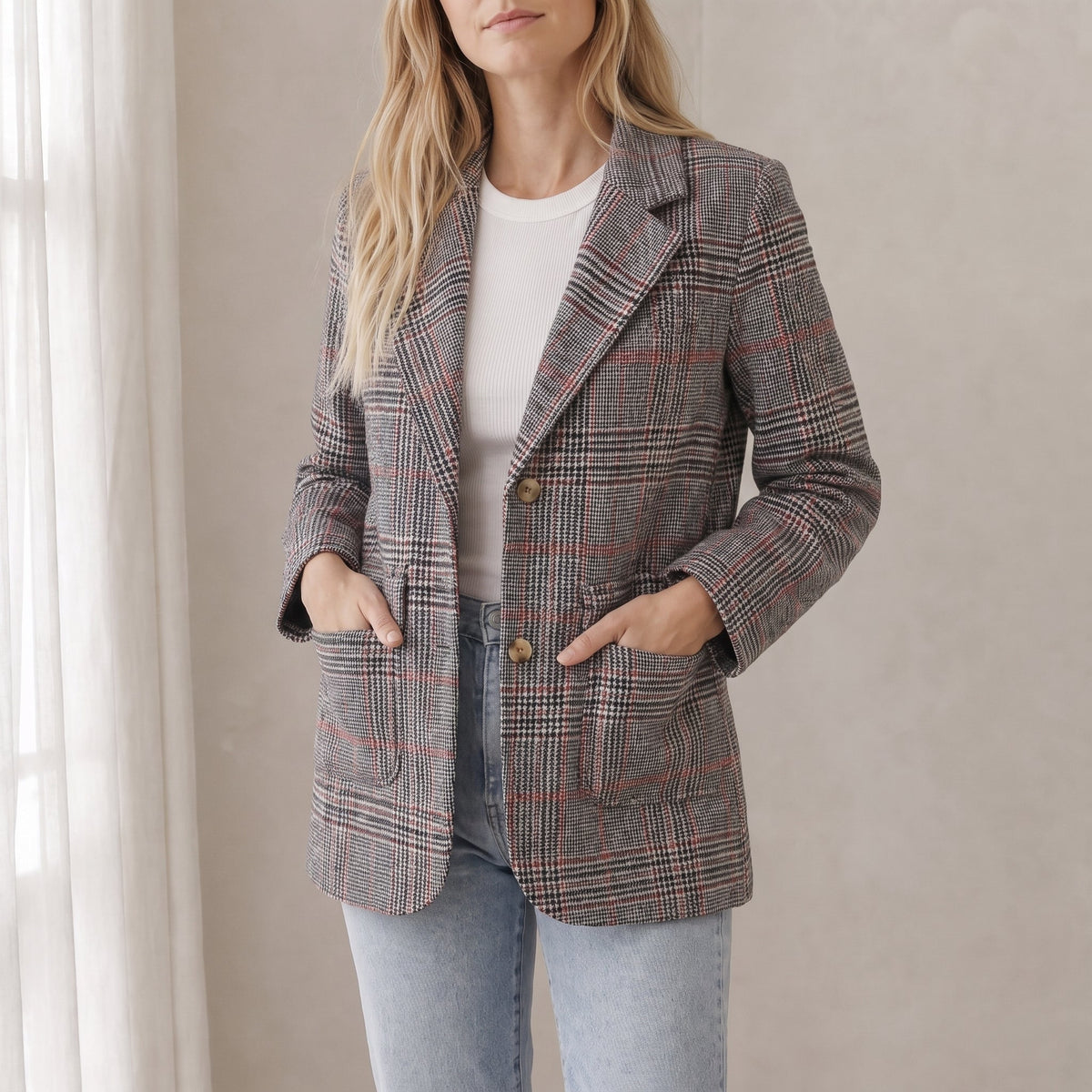 Sophie - Women's Tailored Double-Breasted Plaid Blazer