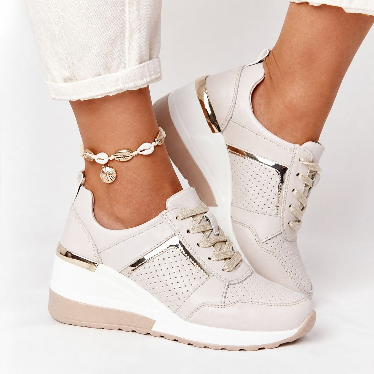 Wiktoria - Women's Orthopedic Wedge Sneakers with Perforated Panels