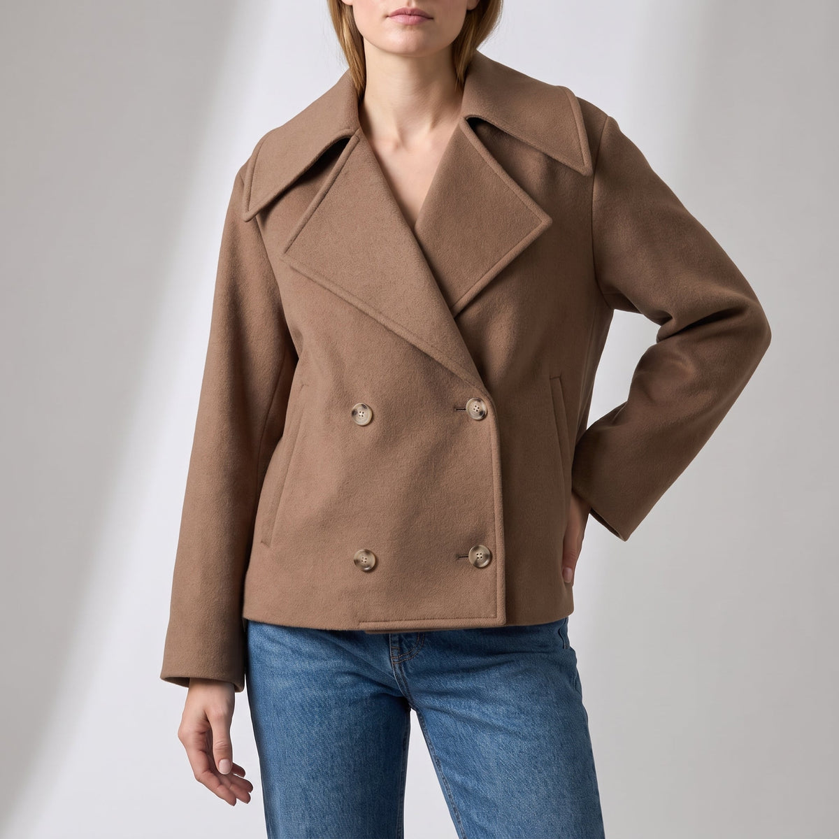 Charlotte - Women's Wide Lapel Cropped Double-Breasted Jacket