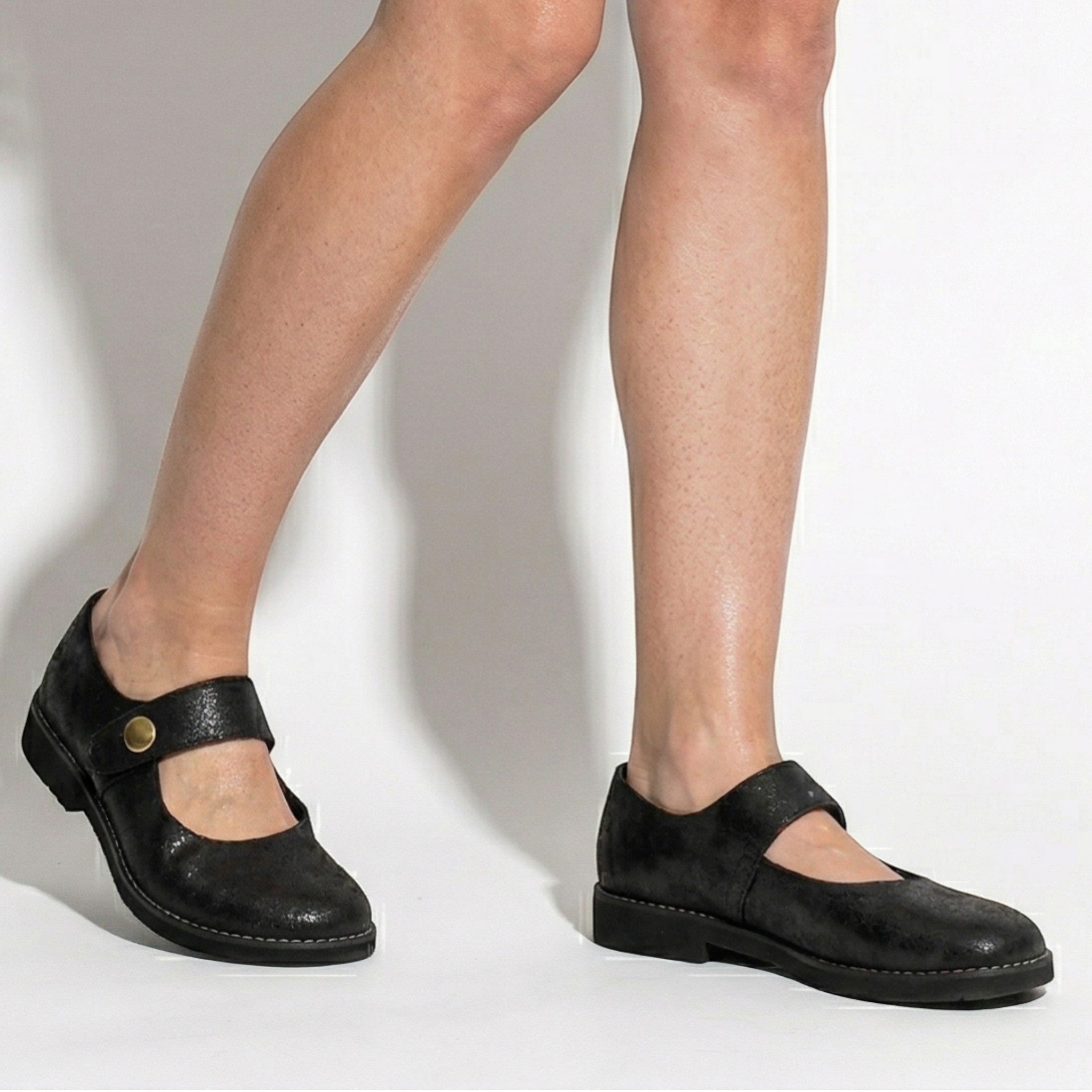 Clara - Women's Round Toe Mary Jane Flats