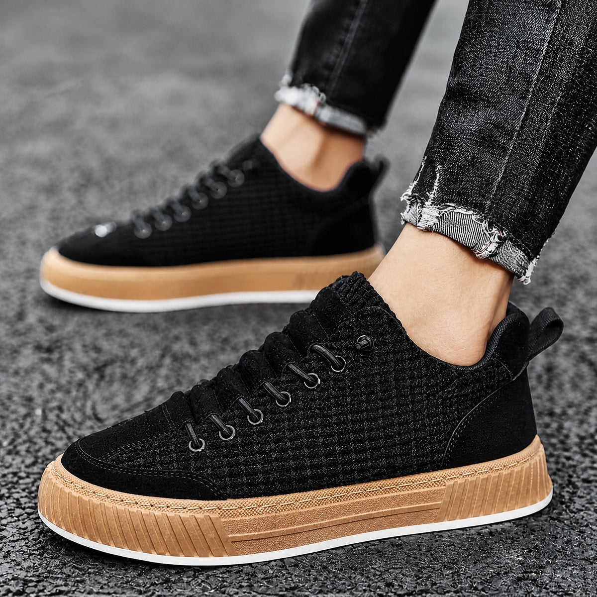 Jonas - Men's Orthopedic Quilted Low-Top Lace-Up Sneakers