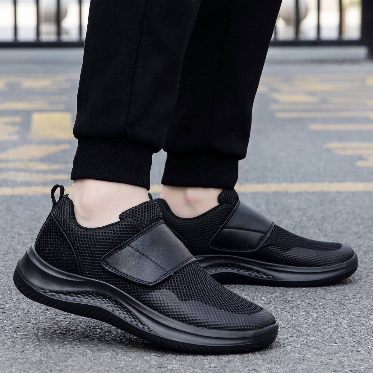 Jonas - Men's Orthopedic Wide Fit Sneakers with Adjustable Velcro Strap