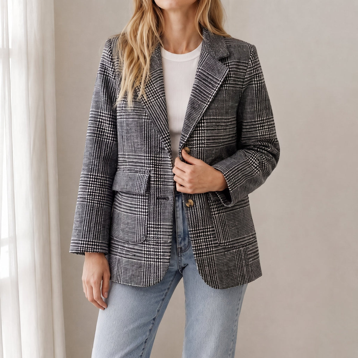 Sophie - Women's Tailored Double-Breasted Plaid Blazer